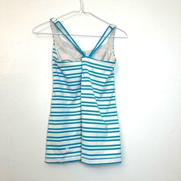 Lululemon Athletica Stripe Free To Be Tank Crossback Blue White Top Size 6 - Picture 3 of 4
